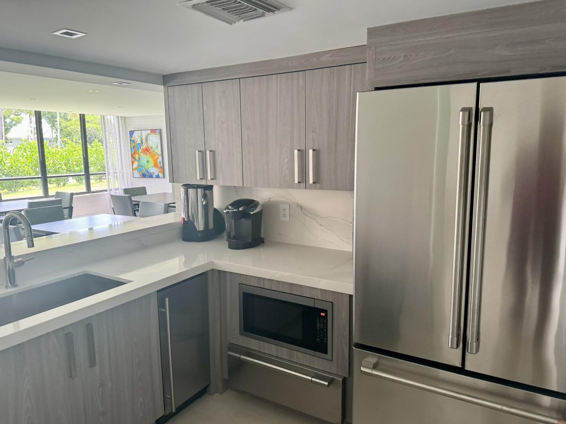 799 Jeffery Street, Unit 4100 Boca Raton, FL 33487 - Photo 33 of 43 Club Room Kitchen