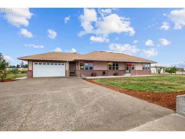 $829,000 | 8758 Stayton Road Southeast, Turner, OR 97392