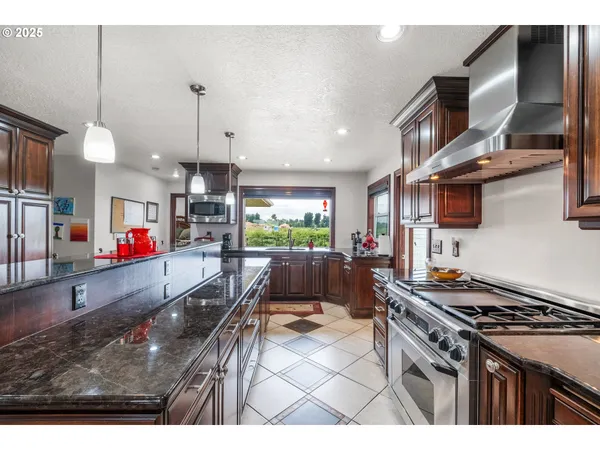 $829,000 | 8758 Stayton Road Southeast, Turner, OR 97392