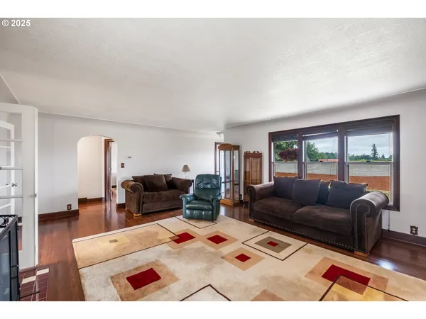 $829,000 | 8758 Stayton Road Southeast, Turner, OR 97392