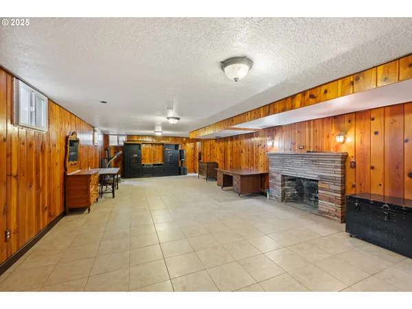 $829,000 | 8758 Stayton Road Southeast, Turner, OR 97392