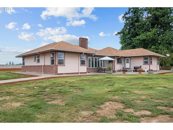 $829,000 | 8758 Stayton Road Southeast, Turner, OR 97392