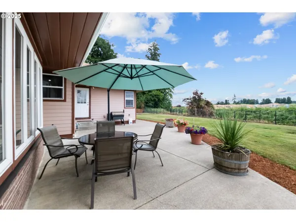 $829,000 | 8758 Stayton Road Southeast, Turner, OR 97392