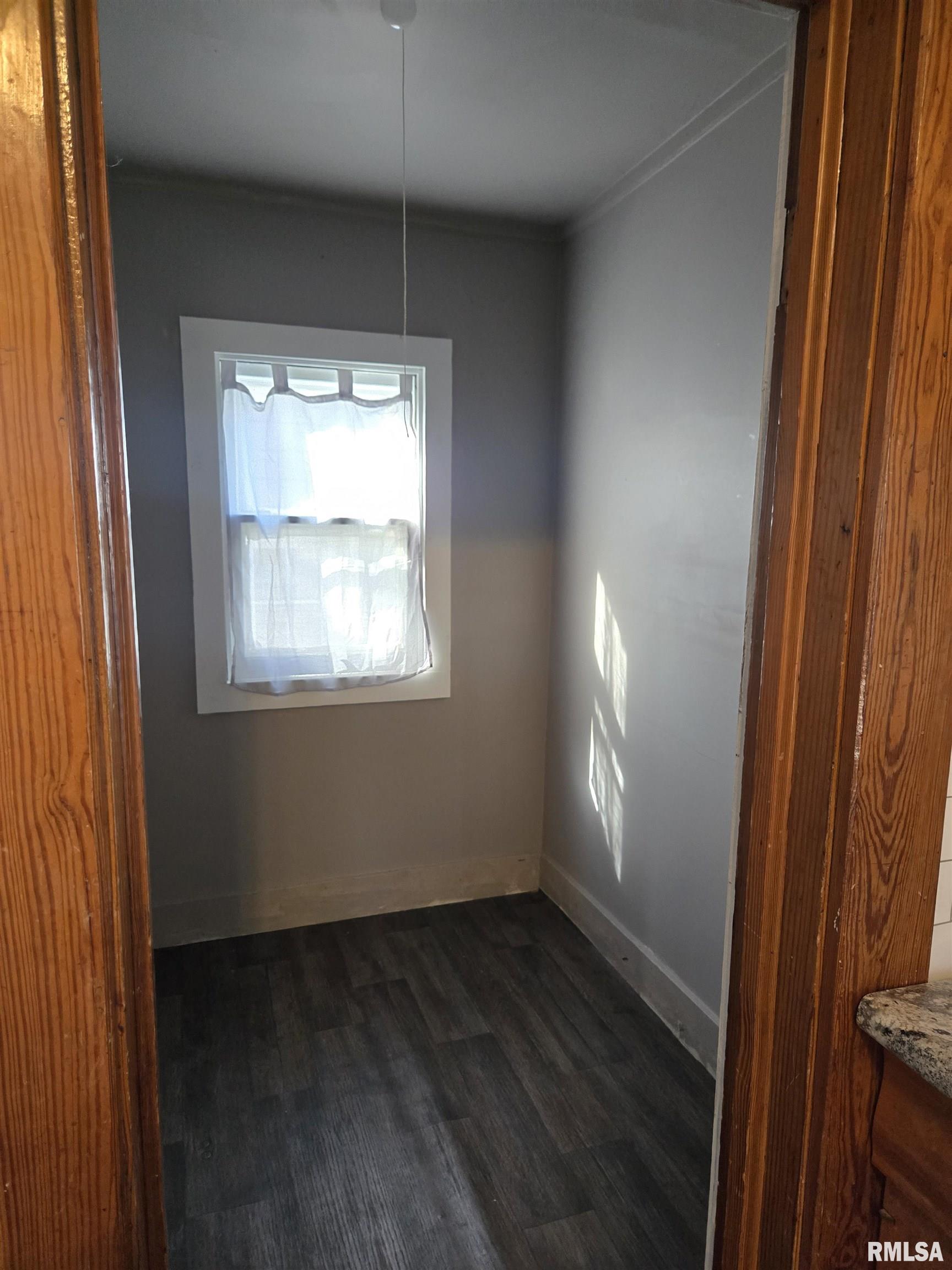134 North Ave D Canton, IL 61520 - Photo 12 of 26