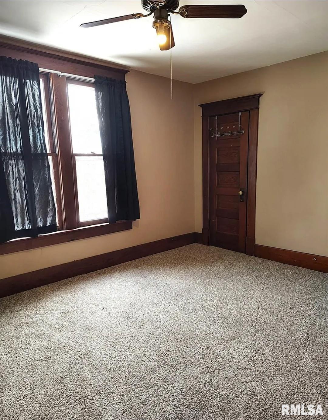 134 North Ave D Canton, IL 61520 - Photo 15 of 26