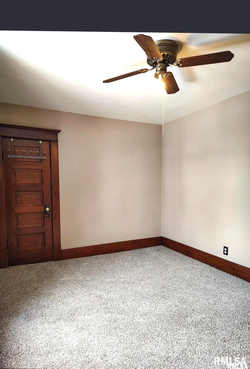 134 North Ave D Canton, IL 61520 - Photo 16 of 26