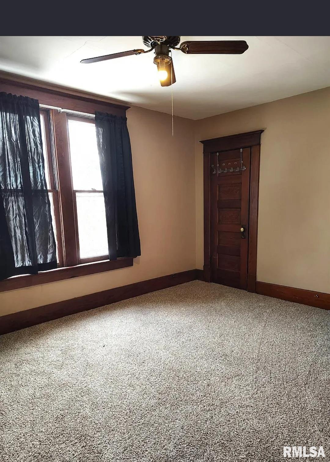 134 North Ave D Canton, IL 61520 - Photo 17 of 26