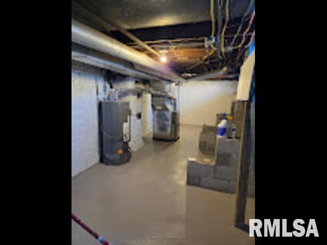 134 North Ave D Canton, IL 61520 - Photo 24 of 26