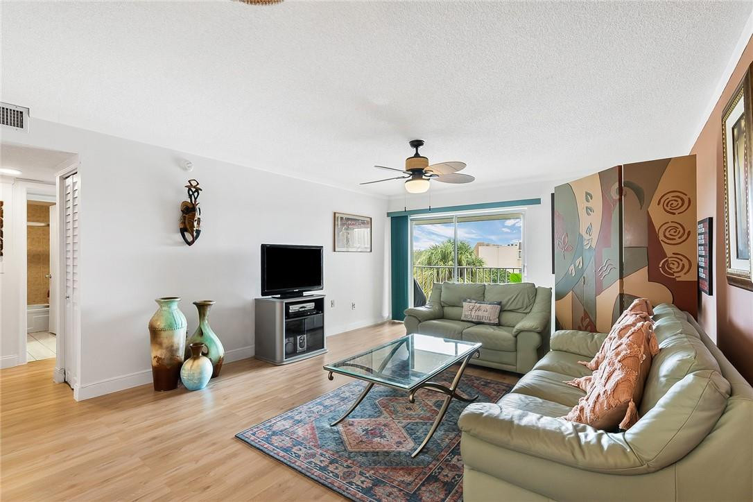 7785 Southwest 86th Street, Unit E413 Miami, FL 33143 - Photo 2 of 20 Photo 2
