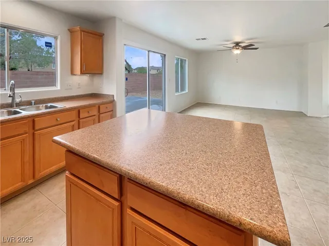 $448,000 | 1129 Autumn Dove Court, Henderson, NV 89052