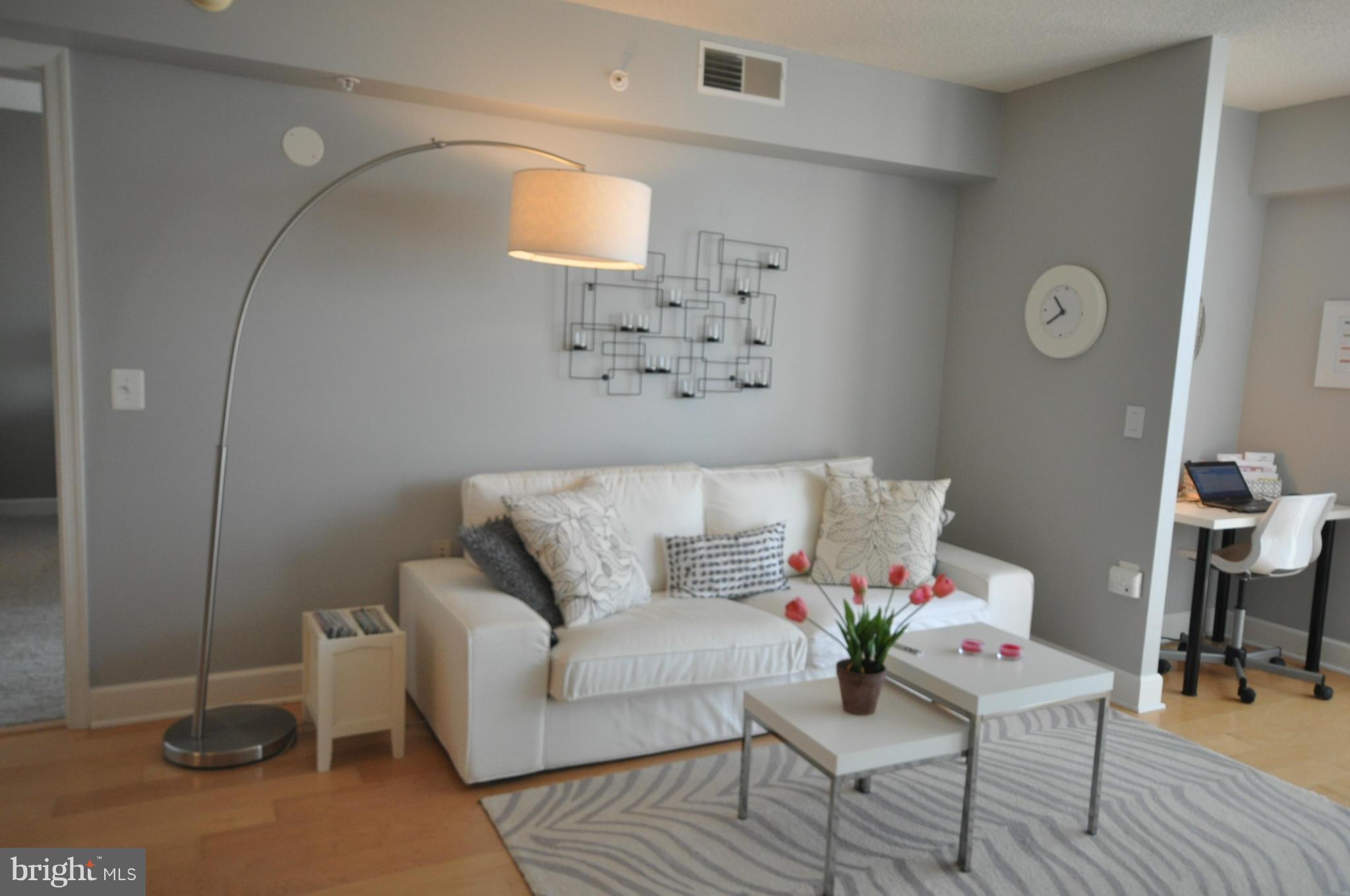 11800 Sunset Hills Road, Unit 716 Reston, VA 20190 - Photo 2 of 15 Living Room