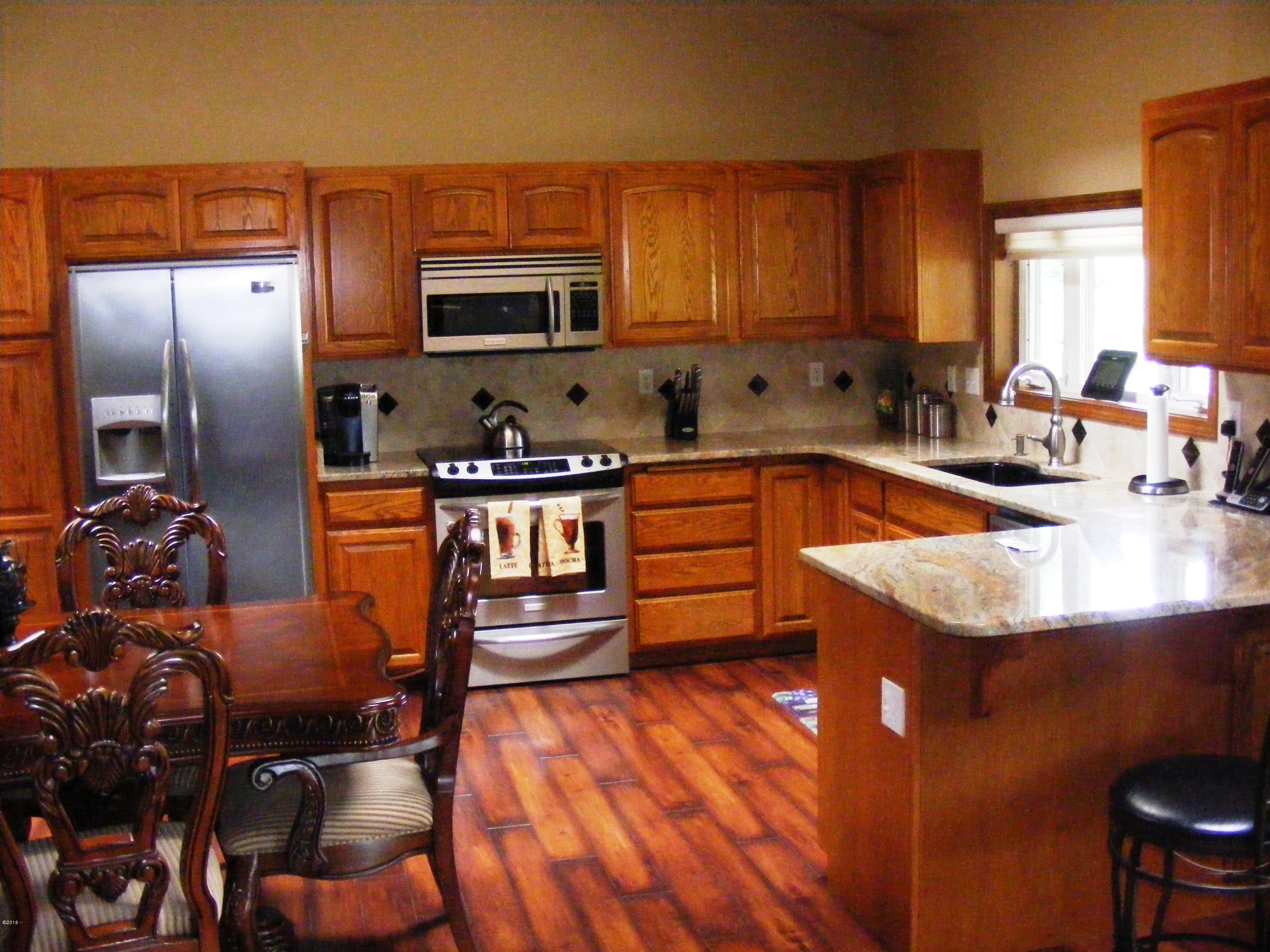 463 Judd Road Siletz, OR 97380 - Photo 7 of 22 Kitchen
