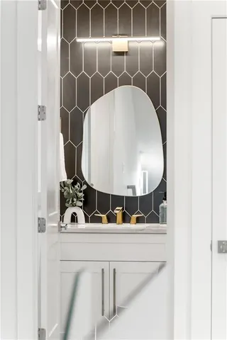 $1,250,000 | 24 Hutchinson Street Northeast, Atlanta, GA 30307