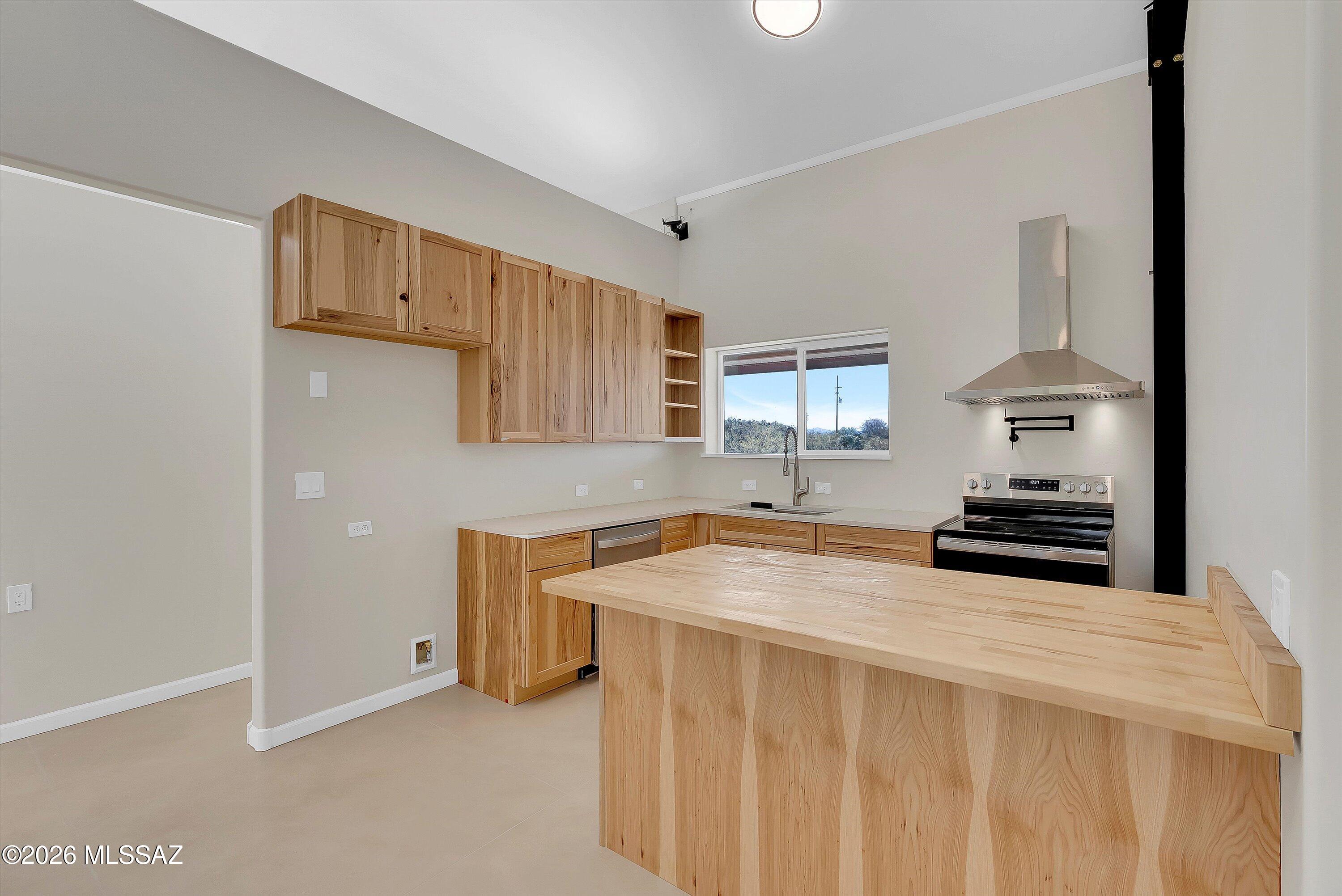 5255 South Perlita Road Tucson, AZ 85747 - Photo 1 of 44