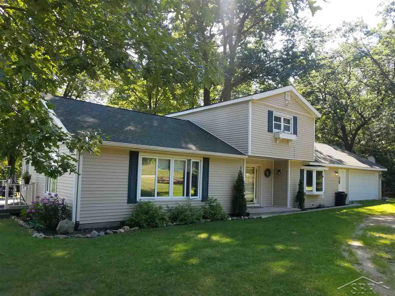 2565 Weaver Road Port Austin, MI 48467 - Photo 2 of 39