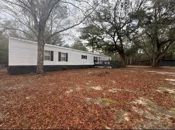 $1,800 | 3083 Lake Sue Drive, Crestview, FL 32539