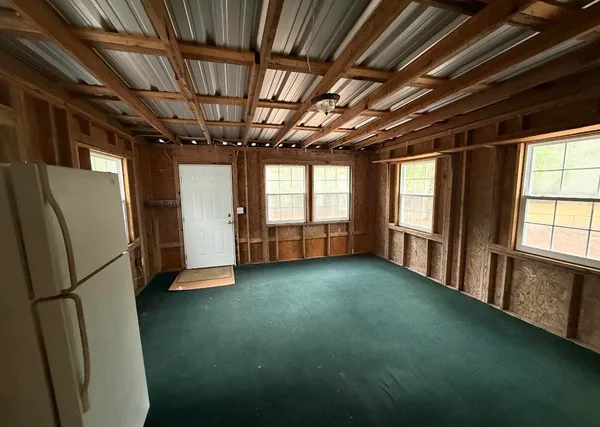 $1,800 | 3083 Lake Sue Drive, Crestview, FL 32539