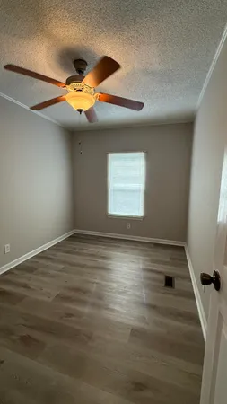 $1,800 | 3083 Lake Sue Drive, Crestview, FL 32539
