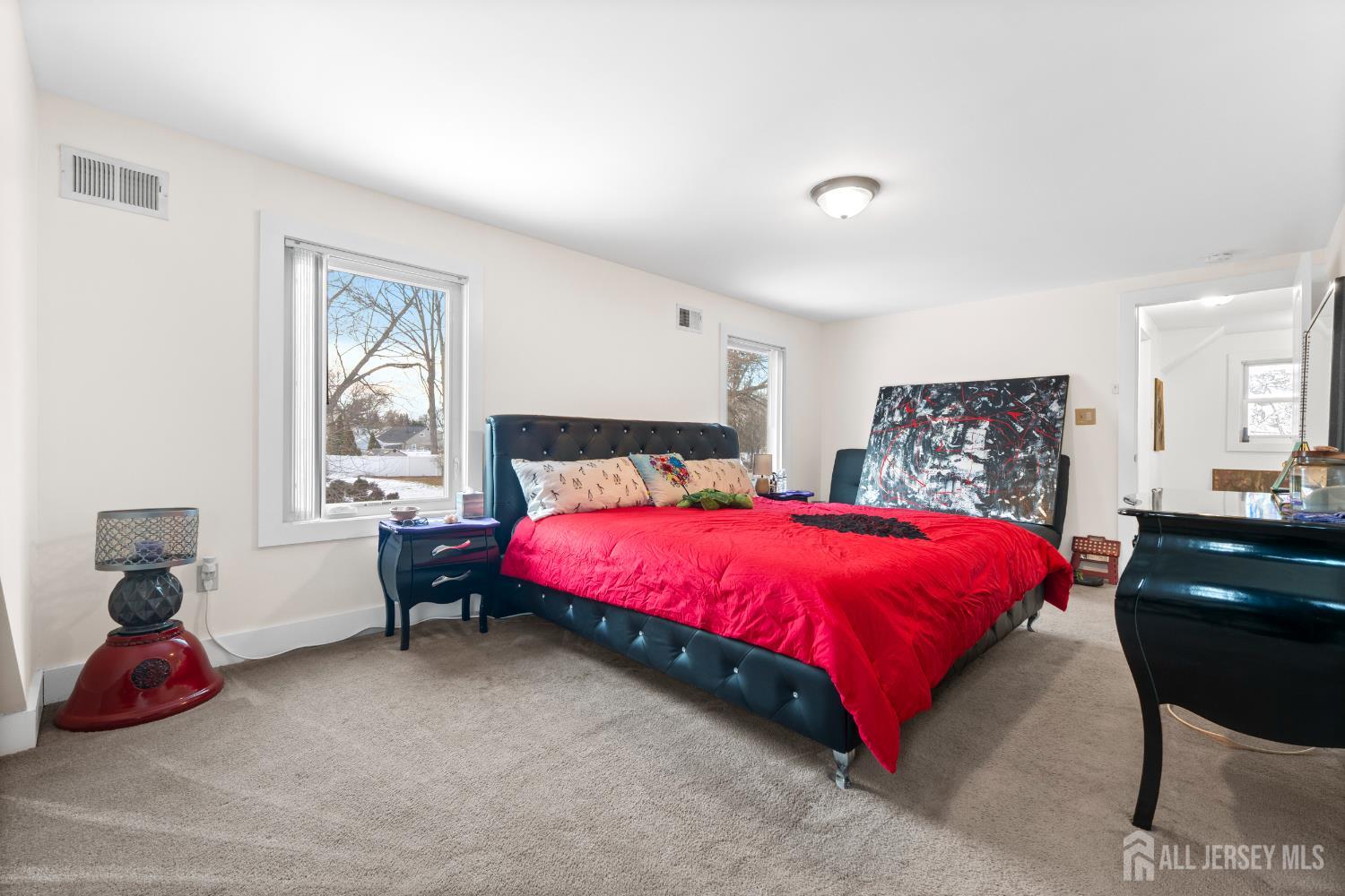 143 South Inman Avenue Avenel, NJ 07001 - Photo 16 of 25