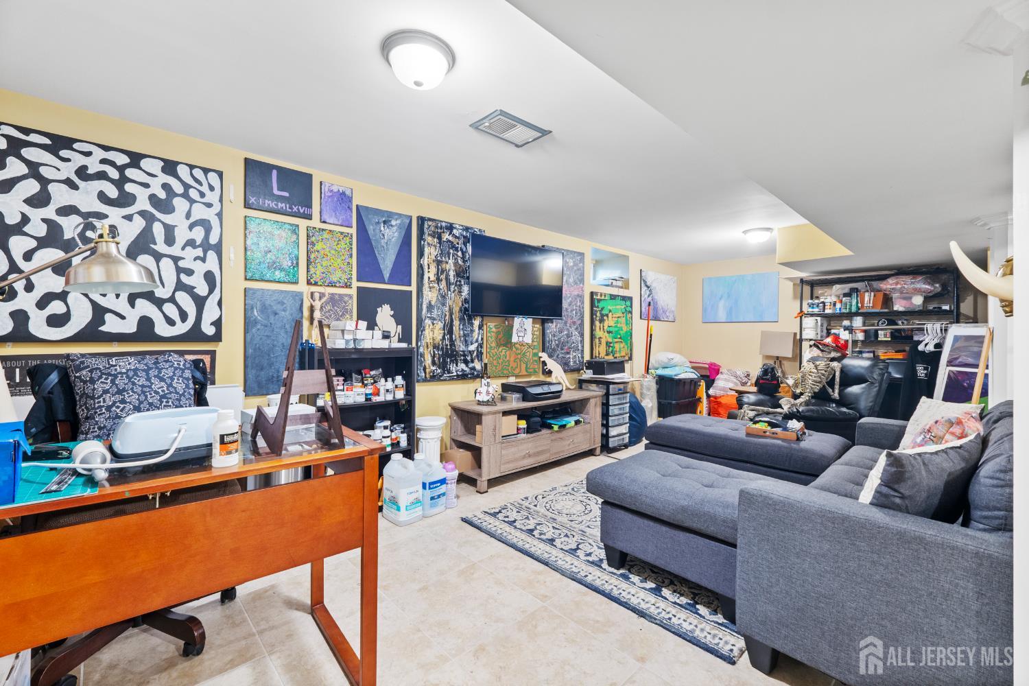 143 South Inman Avenue Avenel, NJ 07001 - Photo 20 of 25