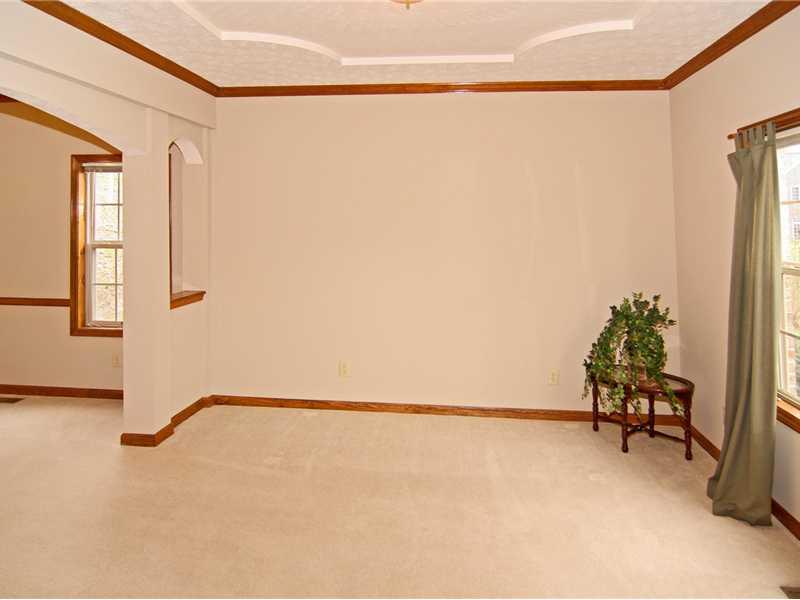 305 Sycamore Ridge Court Avon, IN 46123 - Photo 4 of 24 Gallery Image 4