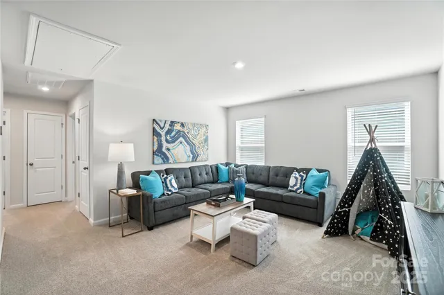 $389,990 | 2829 Westmont Drive, Gastonia, NC 28052