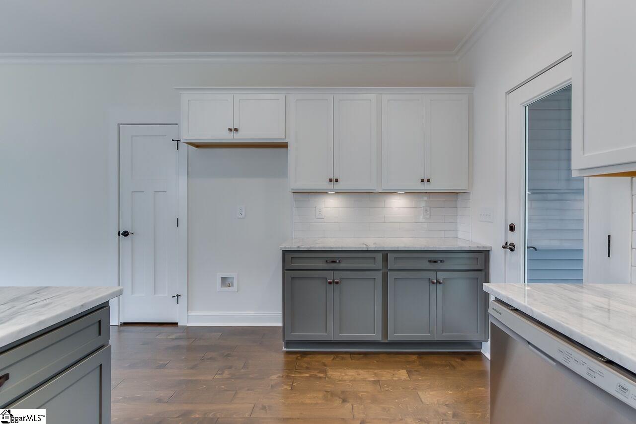 20 Chaney Street Greenville, SC 29607 - Photo 8 of 21