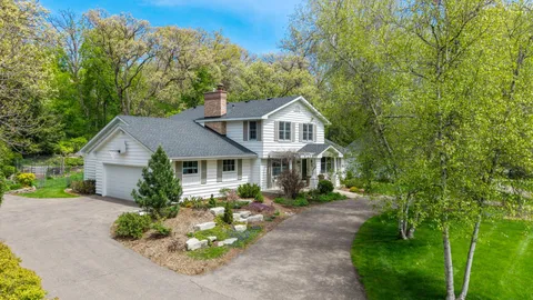 $825,000 | 4742 Gaywood Drive, Minnetonka, MN 55345