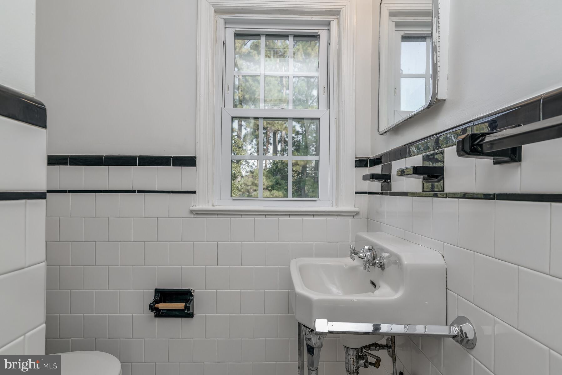5717 Ogden Road Bethesda, MD 20816 - Photo 29 of 58 Third floor full bath with shower