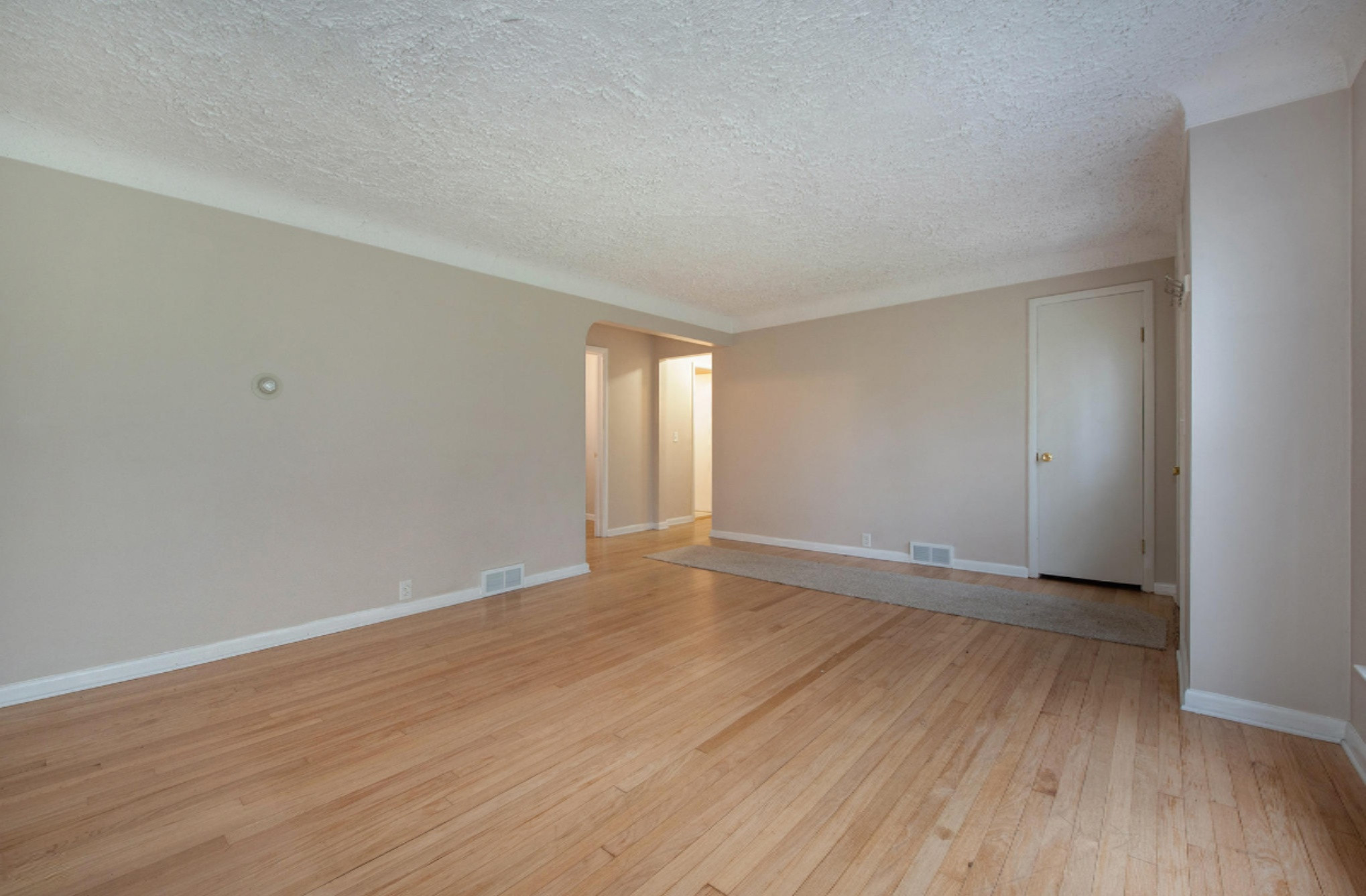 2916 Wellington Road Kalamazoo, MI 49008 - Photo 11 of 20 Wellington Rd_14