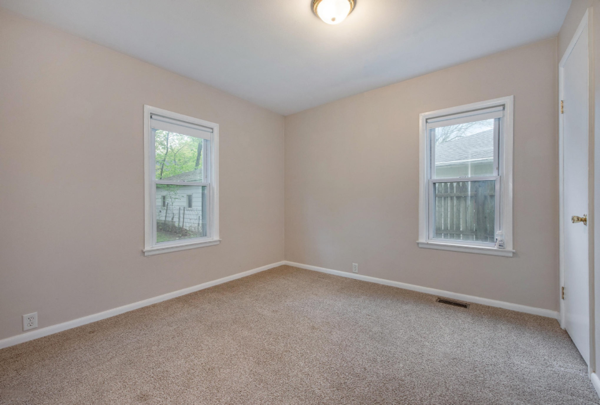 2916 Wellington Road Kalamazoo, MI 49008 - Photo 17 of 20 Wellington Rd_26