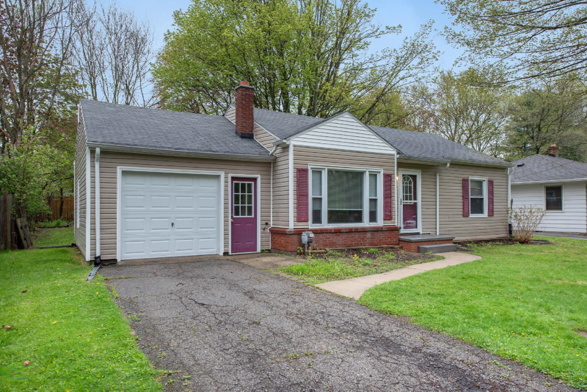 2916 Wellington Road Kalamazoo, MI 49008 - Photo 2 of 20 Wellington Rd_1b