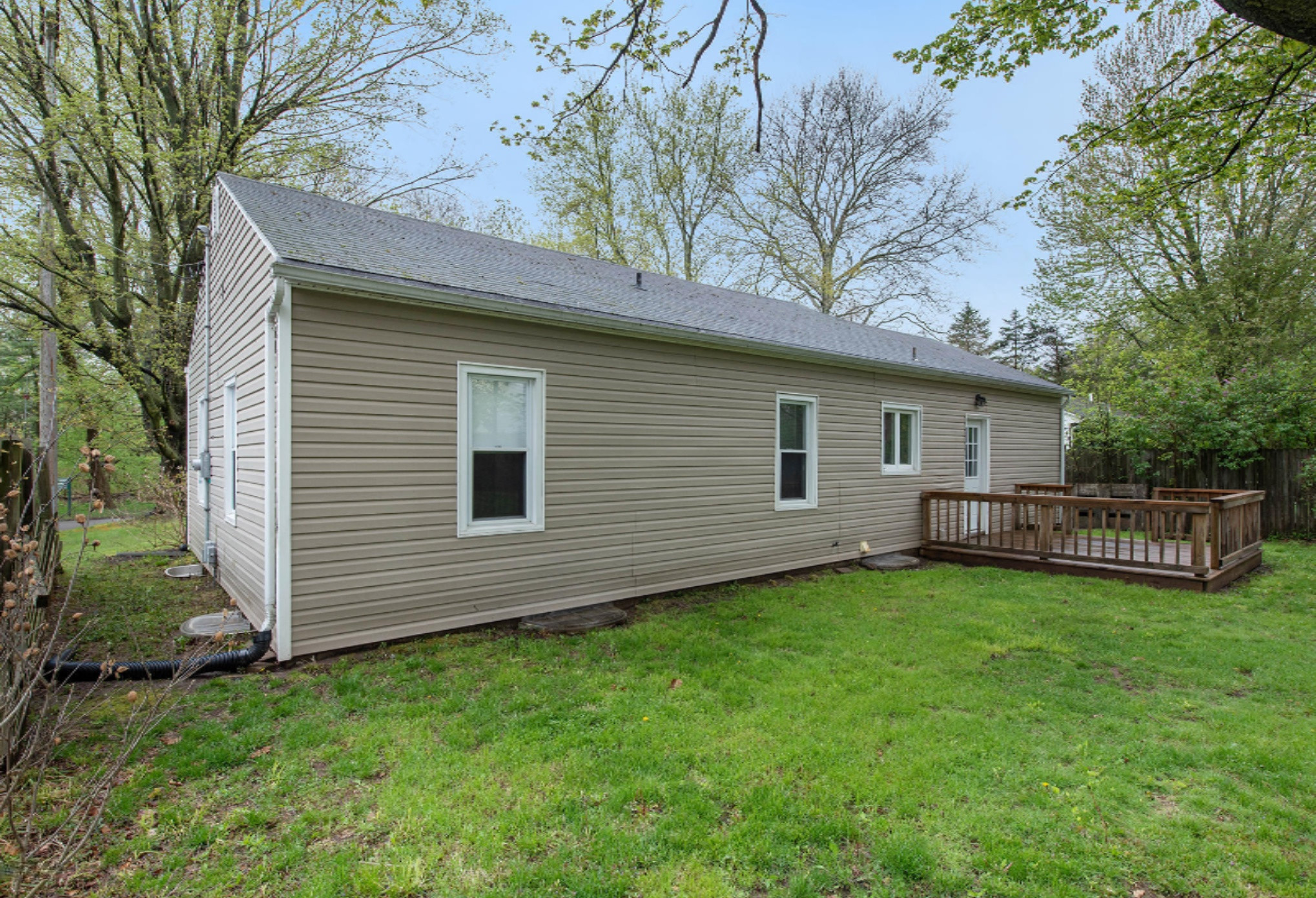 2916 Wellington Road Kalamazoo, MI 49008 - Photo 4 of 20 Wellington Rd_3
