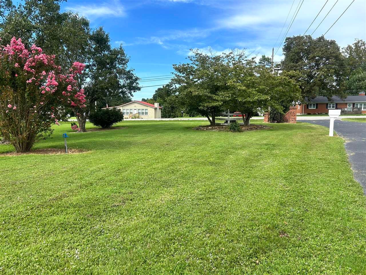 8035 Highway 259 Bee Spring, KY 42207 - Photo 4 of 17 Gallery Image 4