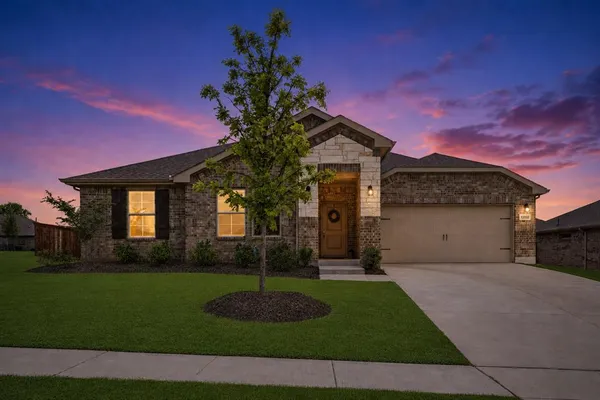$386,000 | 1202 Cyprus Lane, Cedar Hill, TX 75104
