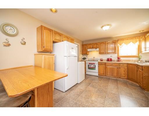 38 Porter Street Springfield, MA 01104 - Photo 11 of 23
