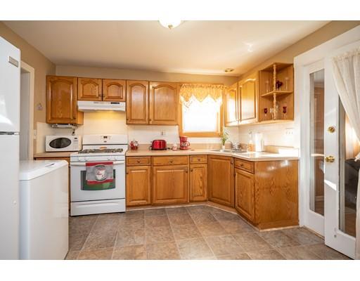 38 Porter Street Springfield, MA 01104 - Photo 12 of 23