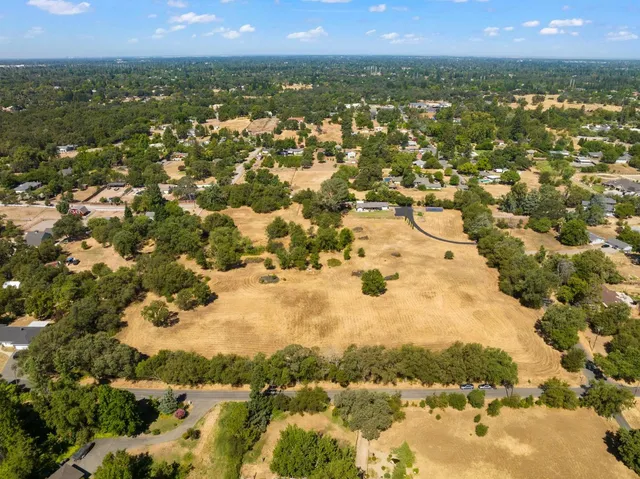 $450,000 | 4 Golden Gate Avenue, Orangevale, CA 95662