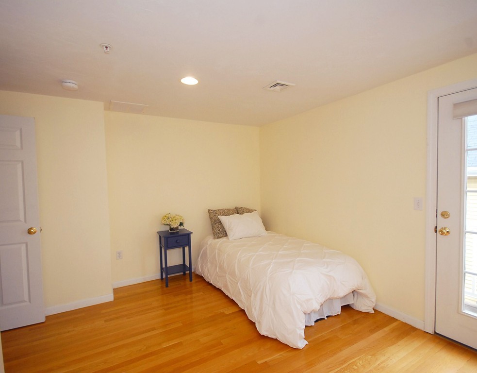 47 Alder Street, Unit 4 Waltham, MA 02453 - Photo 16 of 19
