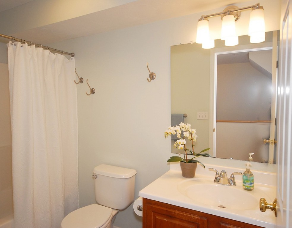47 Alder Street, Unit 4 Waltham, MA 02453 - Photo 17 of 19