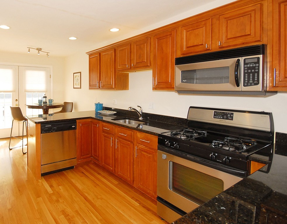 47 Alder Street, Unit 4 Waltham, MA 02453 - Photo 4 of 19