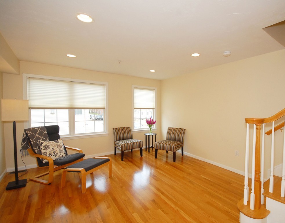 47 Alder Street, Unit 4 Waltham, MA 02453 - Photo 10 of 19