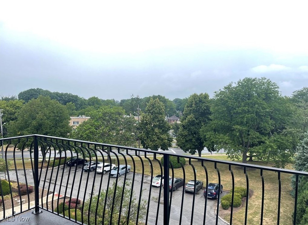 20333 Detroit Road, Unit 510B Rocky River, OH 44116 - Photo 3 of 9 View of balcony
