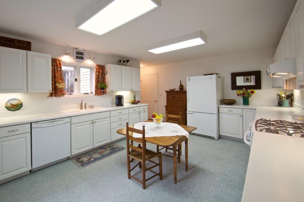 206 Robert Young Road Starksboro, VT 05487 - Photo 10 of 34