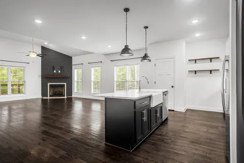 $484,900 | 1268 Easthaven Drive, Clarksville, TN 37043