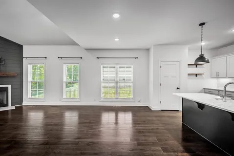 $484,900 | 1268 Easthaven Drive, Clarksville, TN 37043