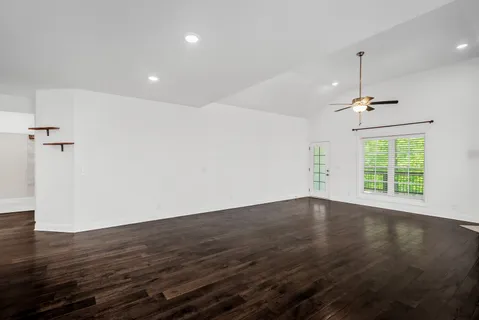 $484,900 | 1268 Easthaven Drive, Clarksville, TN 37043