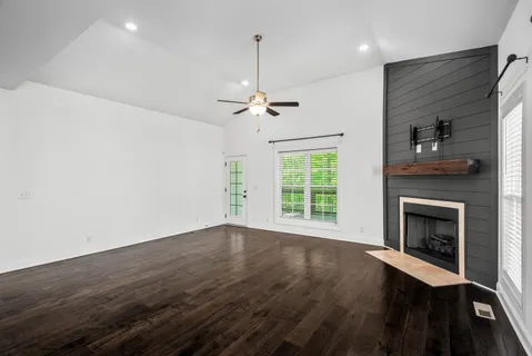 $484,900 | 1268 Easthaven Drive, Clarksville, TN 37043