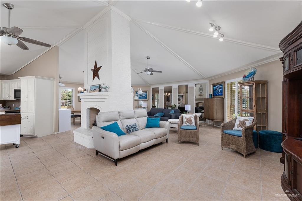 2732 Rhett Drive Pharr, TX 78577 - Photo 4 of 24