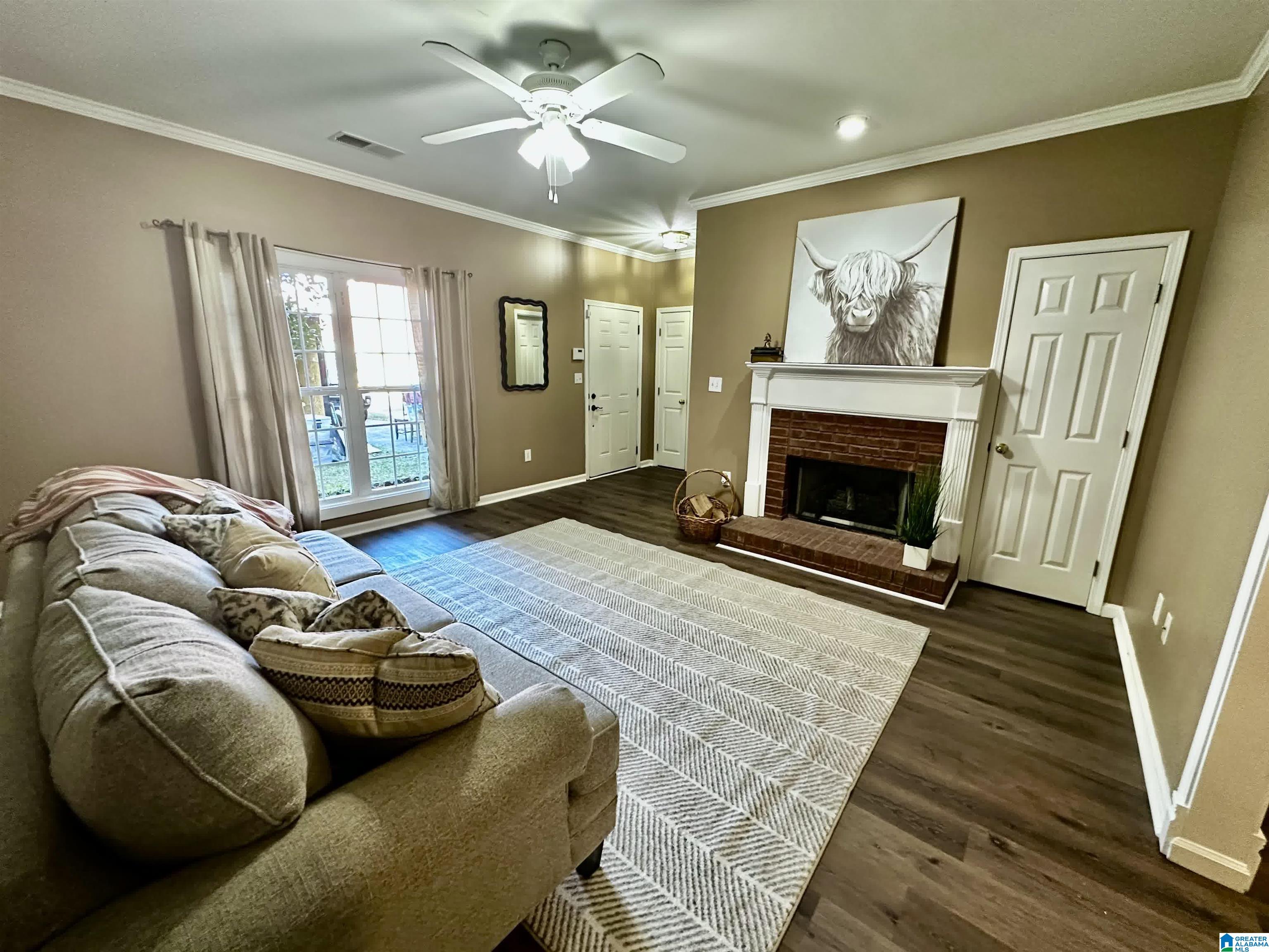 405 Cambrian Ridge Drive Pelham, AL 35124 - Photo 6 of 27